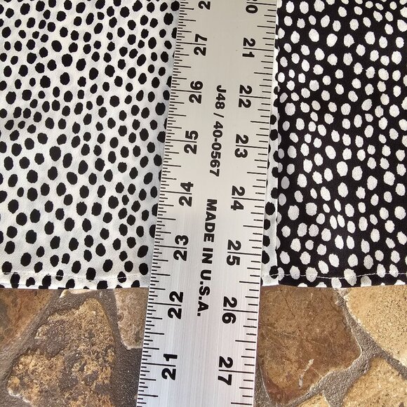 Talbots Womens Polka Dot Sleeveless Blouse XL Black White Lightweight Semisheer - Picture 10 of 10